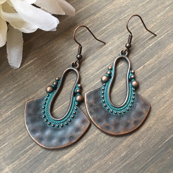 Boho rustic antique copper dangle drop earrings - Picture 6 of 6